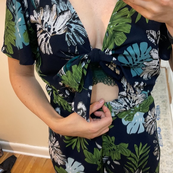Tropical flowy jumpsuit - Picture 11 of 11